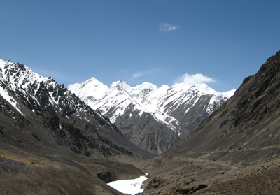 Down through the mountains. With our companion car ahead., Khunjerab to Islamabad, Pakistan 2008