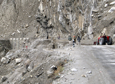 KKH: Minor Repairs., Khunjerab to Islamabad, Pakistan 2008