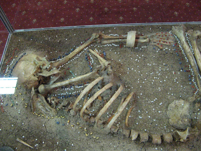 �Sarazm�s Princess Internment� 4th-3rd Millenium bc   Bea, Dushanbe, Uzbekistan & Tajikistan 2009