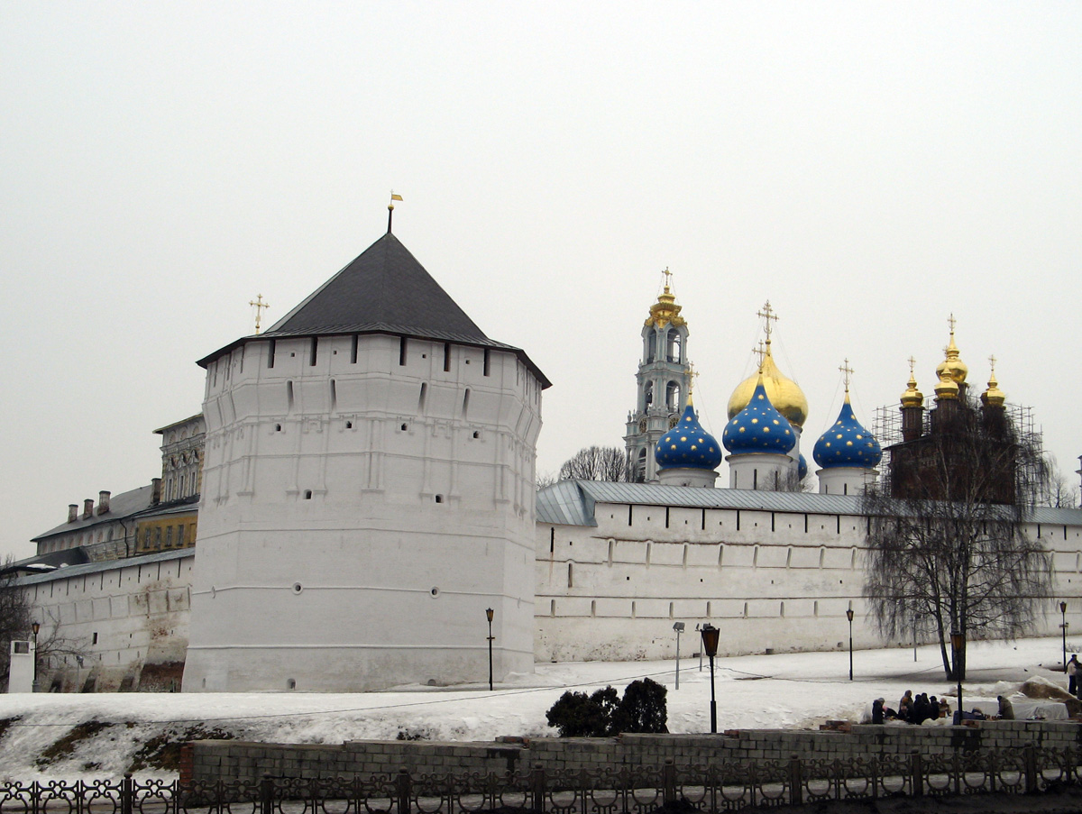 Sergiev Posad, Strong outer wall