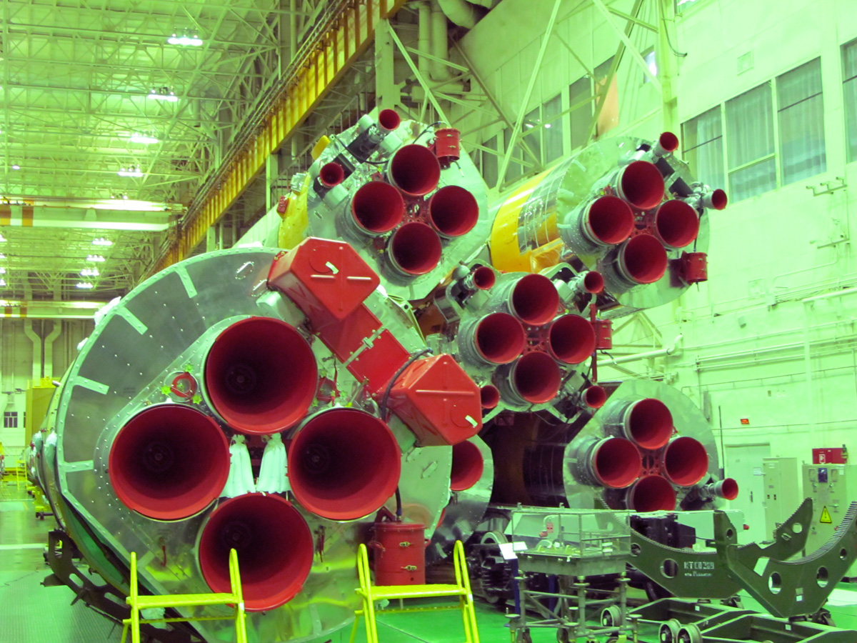 Soyuz VAB, Stage 1 booster closeup