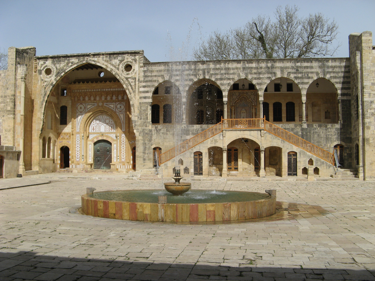 Chouf Mountains, Beiteddine: Middle Courtyard