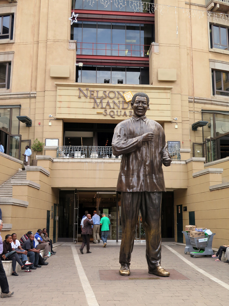 Johannesburg, Nelson Mandela statue Nelson Mandela Square, Sandton Mall.