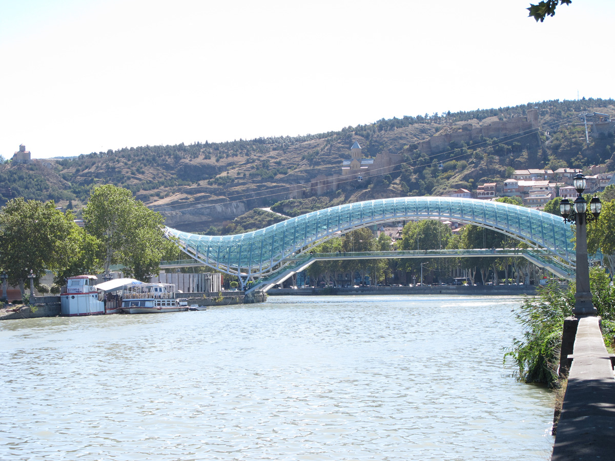 Tbilisi, New pedestrian bridge over Mt