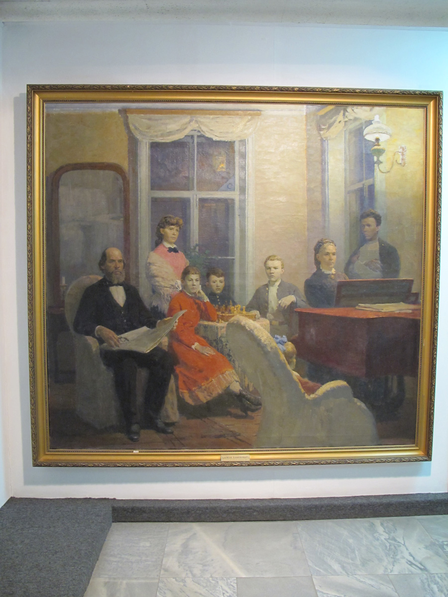 Ulyanovsk: Lenin Memorial Museum, (Reimagined) Ulyanov family.
