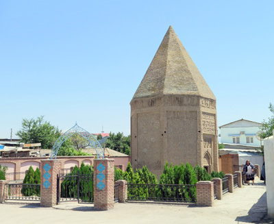 Mausoleum of Yusif Huseynoglu (12th c.), Nakhchivan 2014
