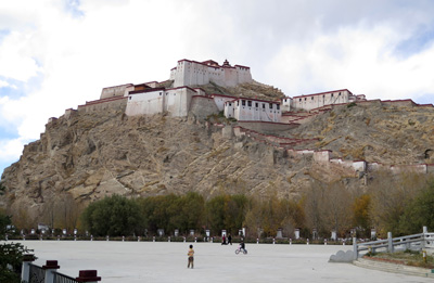 Gyantze Dzong (castle), Lhasa-Gyantse, Tibet 2014