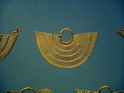 Zenu gold filigree, Museo del oro, Colombia 2015