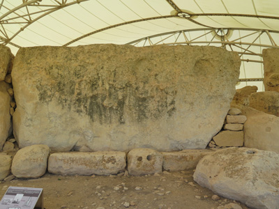 Hagar Qim: 20 ton megalith, Malta 2014
