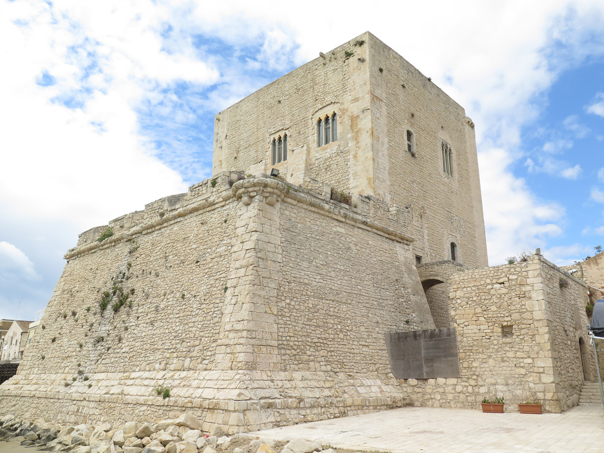 Pozzallo, Torre Cabrera