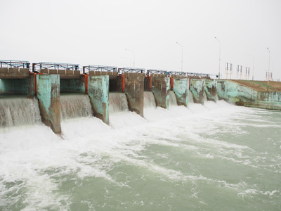 Kokaral Dam sluices, Kazakhstan 2015