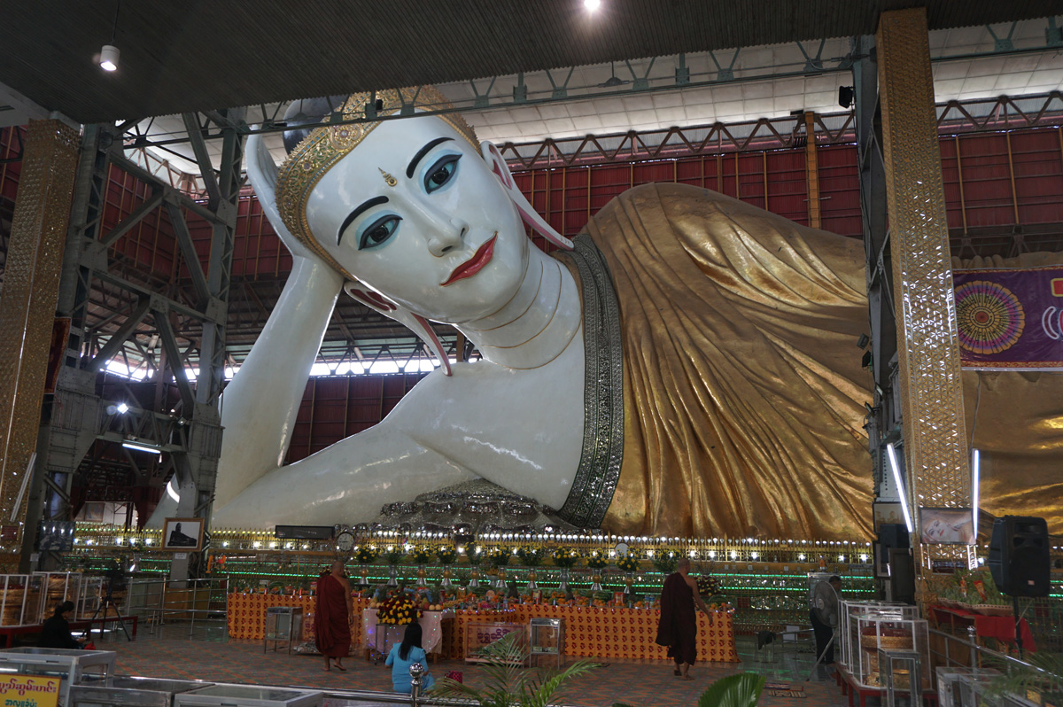 Chaukhtatgyi Paya, Chaukhtatgyi Paya: Reclining Buddha