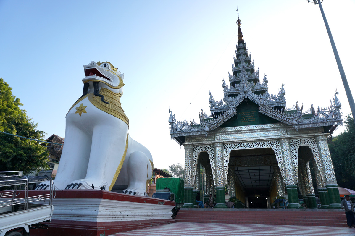 Mandalay, Mahamuni Paya
