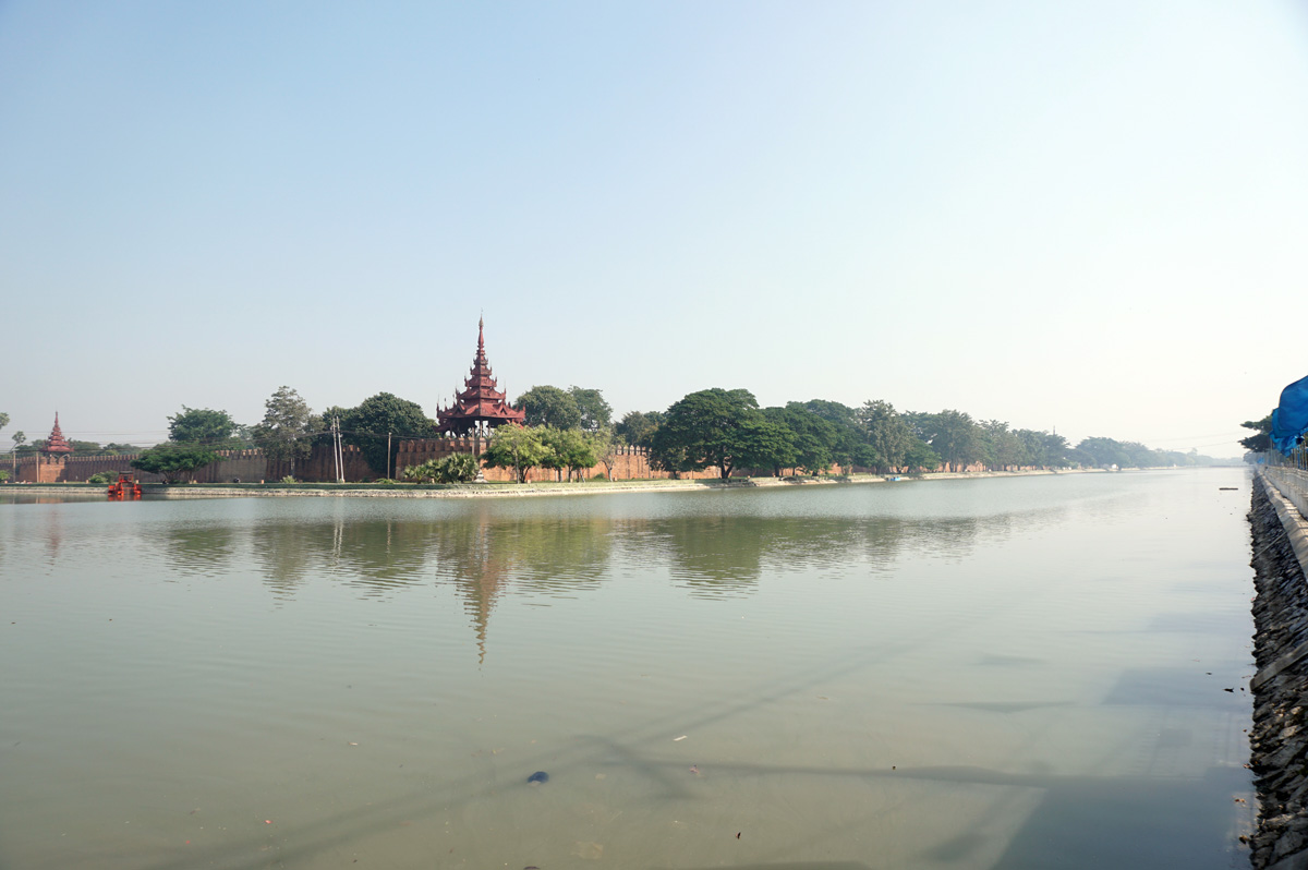 Mandalay, Mandalay Palace Moat