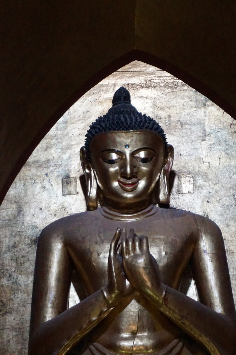 Bagan at Ground Level, Buddha (2): Smiling from afar