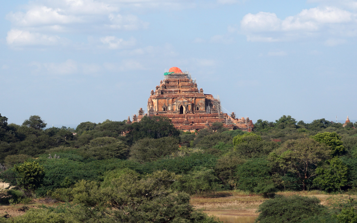 Bagan at Ground Level, View from Ta Wet Paya to Sulamani