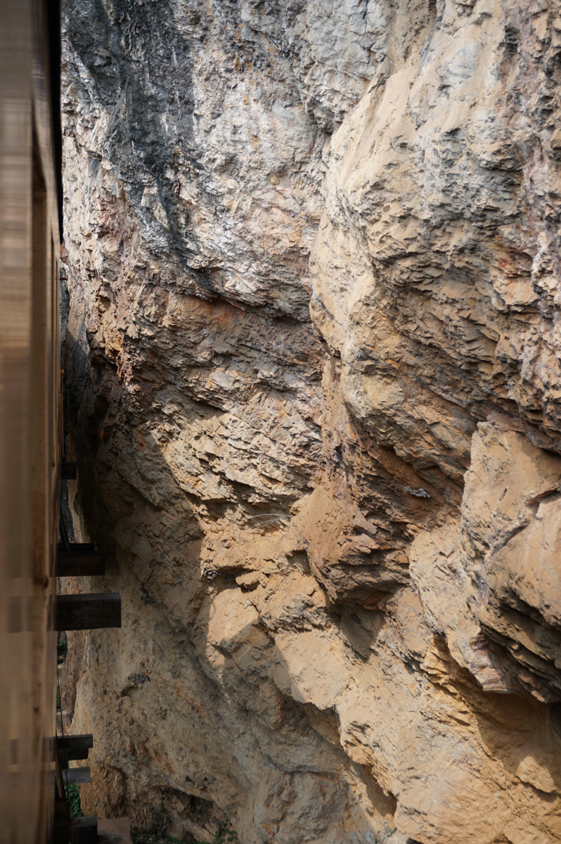 A Trip on the Death Railway, A tight squeeze