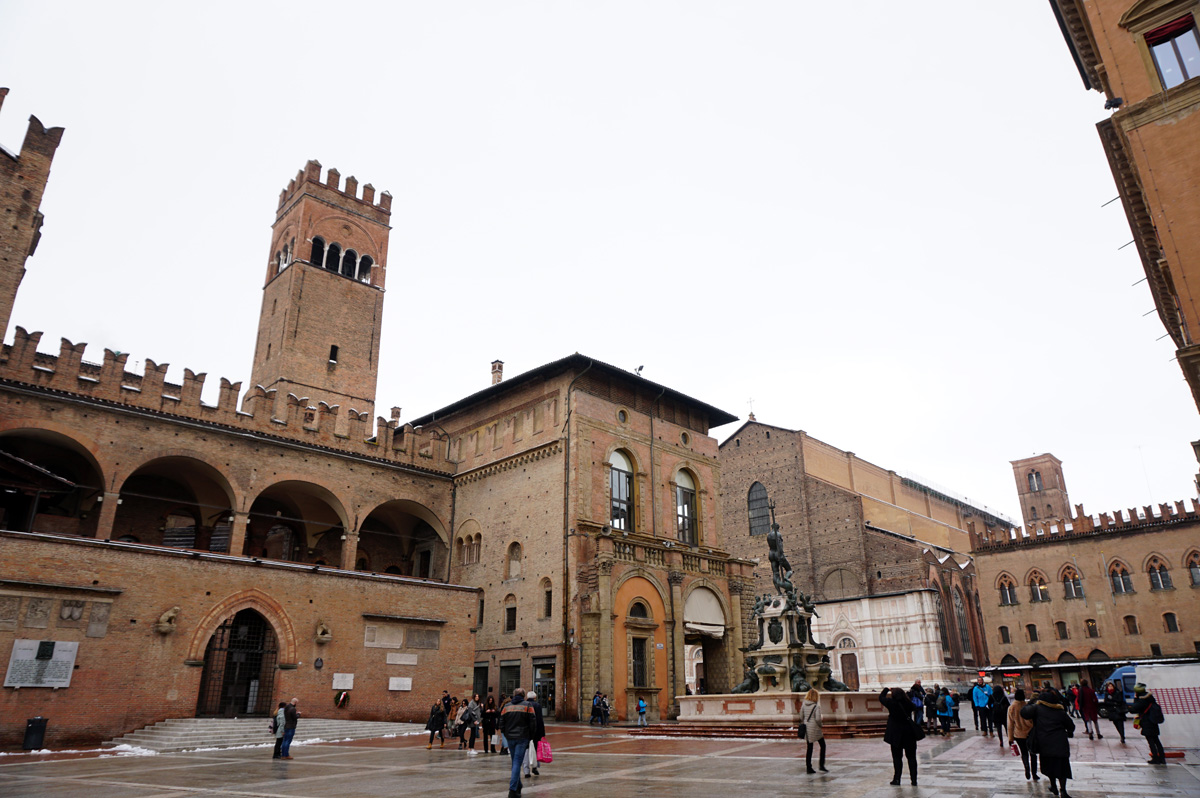 Bologna, Piazza Maggiore