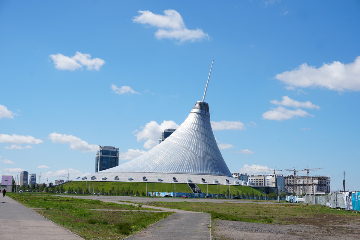 Nur-Sultan, Khan Shatyr
