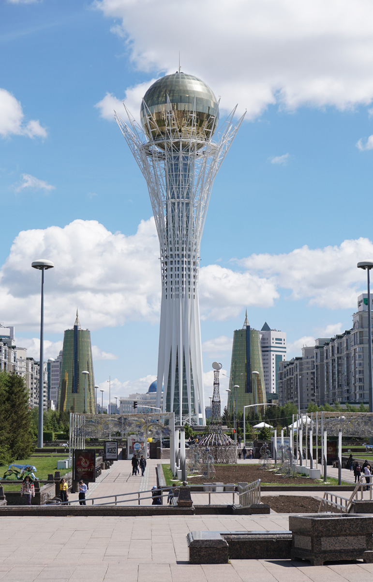 Nur-Sultan, Baiterek Tower