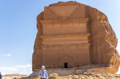 Scotsman at Qasr Al Farid, Madain Saleh: Qasr Al Farid, Saudi Arabia 2019
