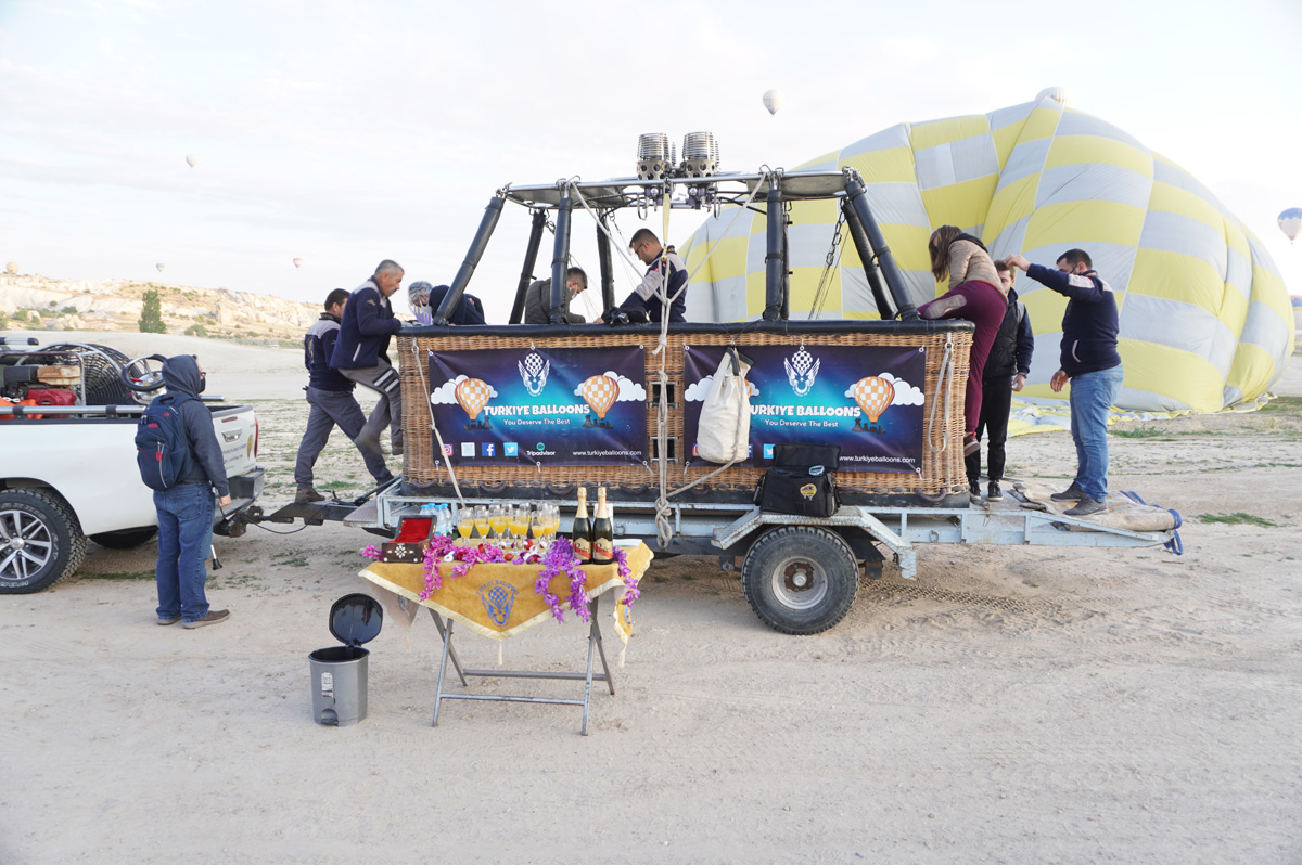 Cappadocia Ballon Ride, Disembarking