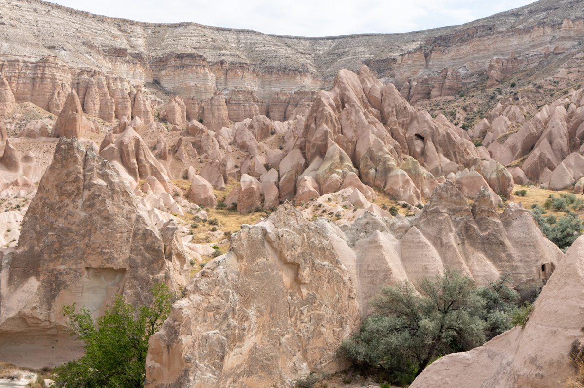 Hike around Rose Valley