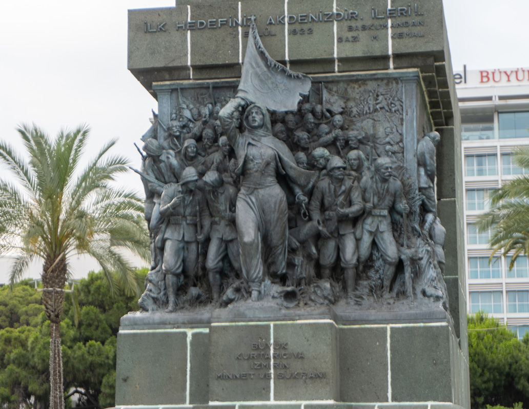 Around Izmir, Izmir Ataturk detail