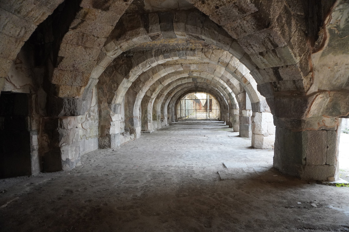 Smyrna Agora, More basements!