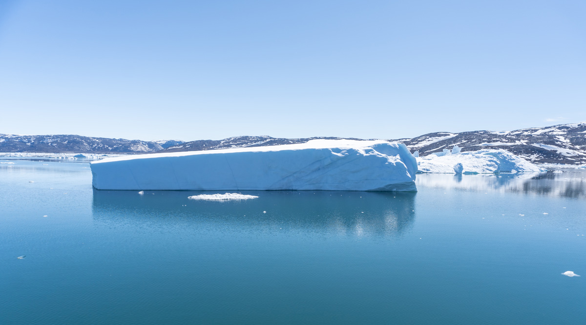 Disko Bay Glacier Cruise, Iceberg aircraft carrier