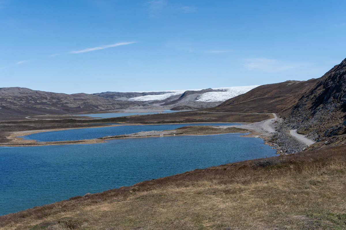 Kangerlussuaq "Point 660" (Ice Cap) Tour, Scenic Lake.  Ho hum.