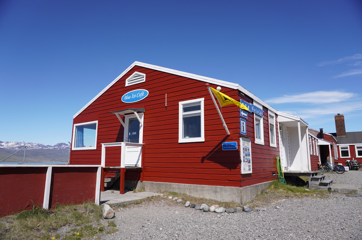 Nararsuaq, Blue Ice cafe Hone of Blue Ice Tours