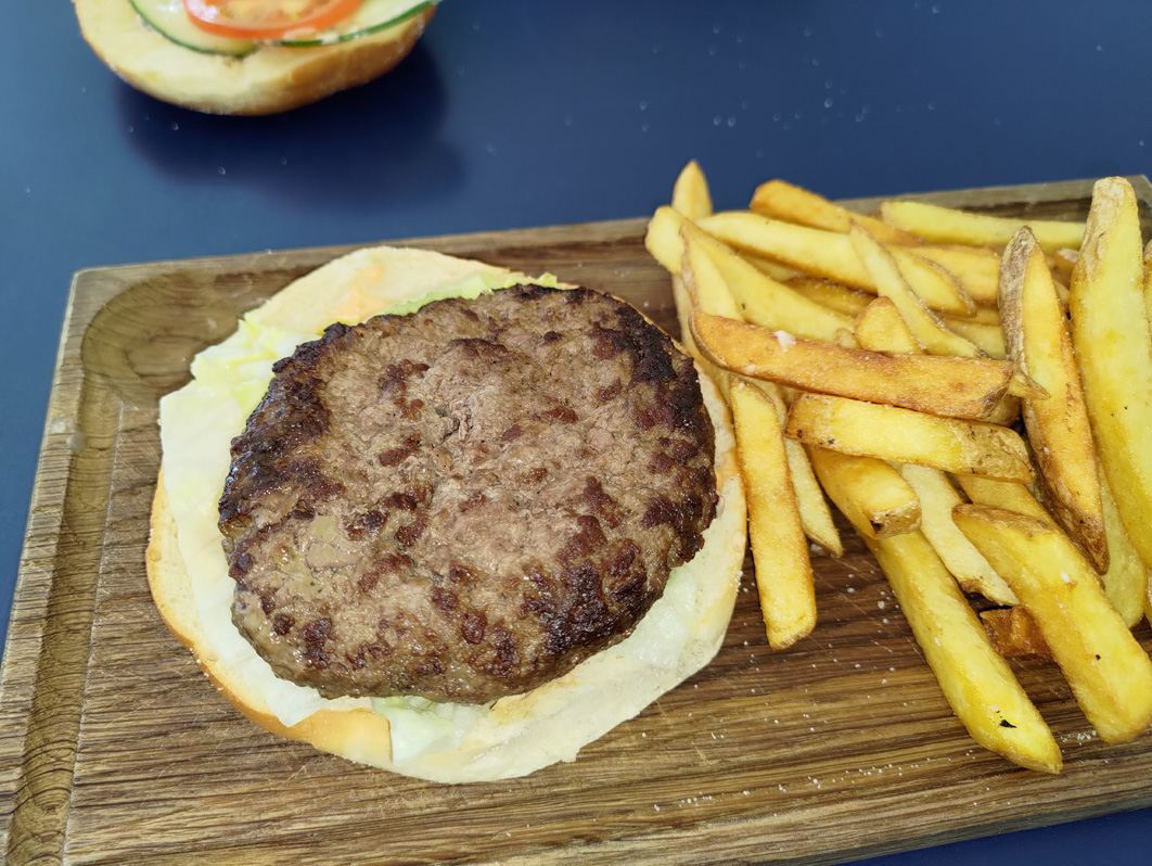 Food, Ilulissat: Muskox Burger