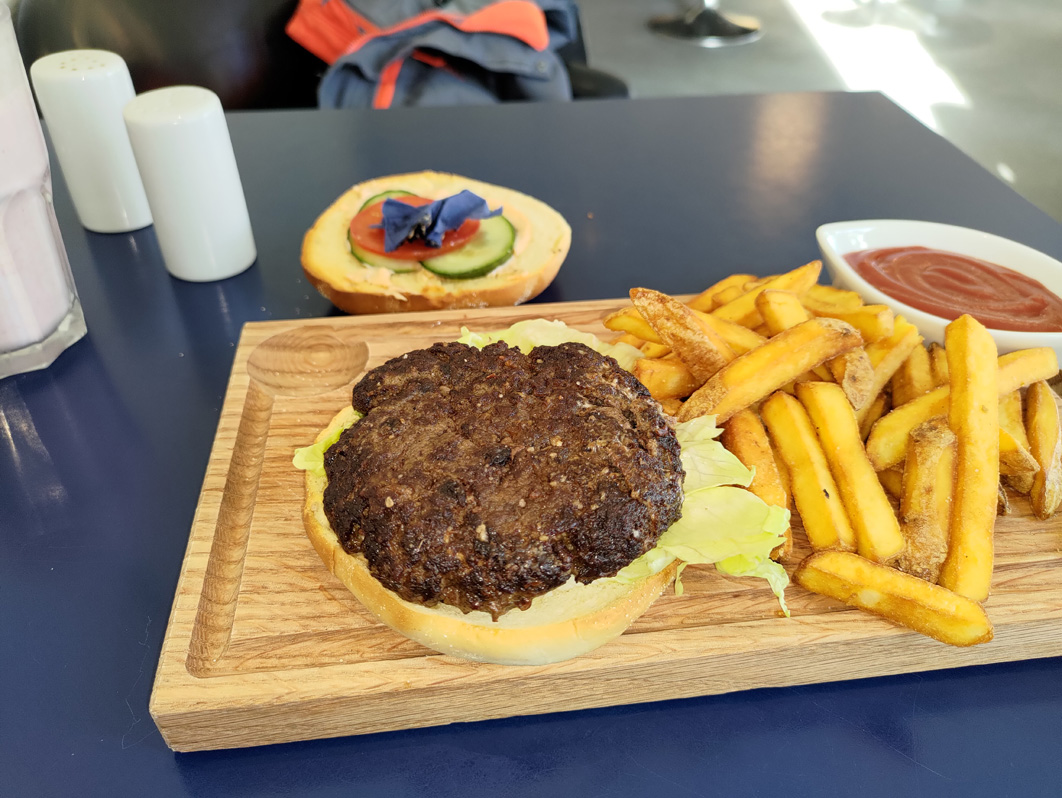 Food, Ilulissat: Yummy Reindeer Burger