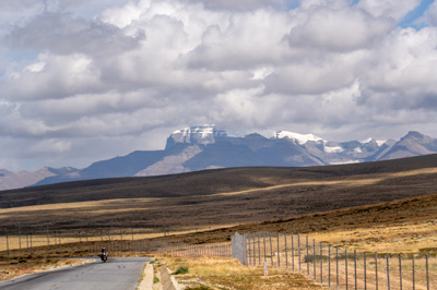 The Holy Mountain was slow to show itself..., Mt Kailash and Lake Manasarovar, Day 2, Tibet 2023