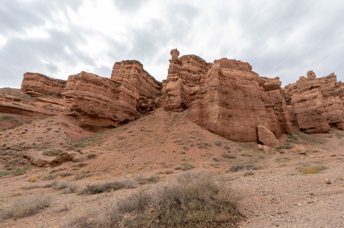 Charyn Canyon Tour, Notice the "face" in the center