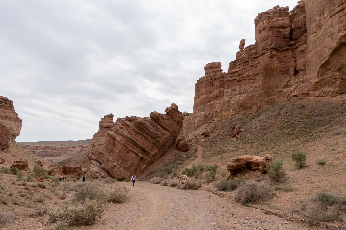 Charyn Canyon Tour