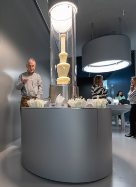 Tasting Area #1 (White Chocolate Fountain), Lindt Home of chocolate, Zurich, November 2023