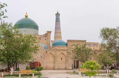 Pahlavan Mahmoud Mausoleum + Islam Khoja Minaret, Khiva: Pahlavon Mahmud Mausoleum, Uzbekistan 2023
