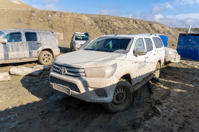 Loyal, but muddy, Toyota Landcruiser, Driving across the Aral Sea bed and then the Ustyurt Plateau, Uzbekistan 2023
