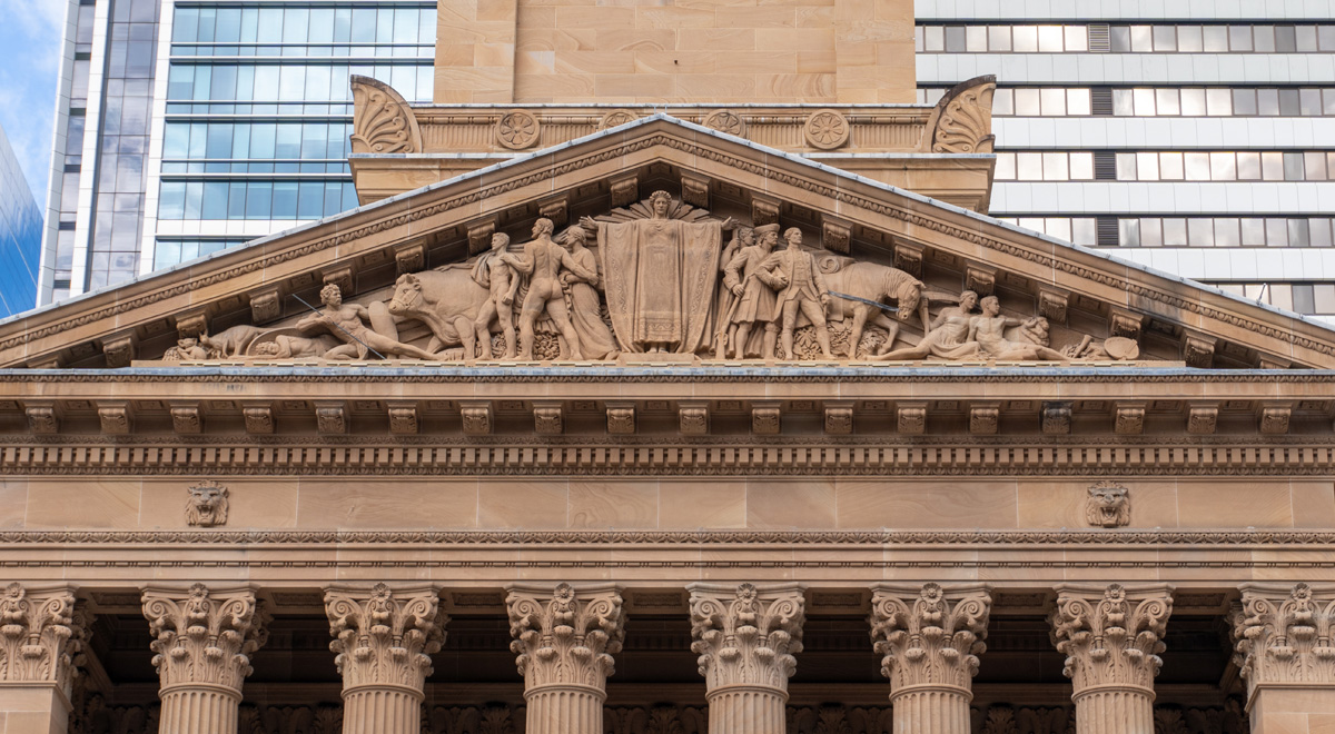 King George Square, Complex City Hall pediment sculptures A benevolent Goddess (?) welcome the settlers