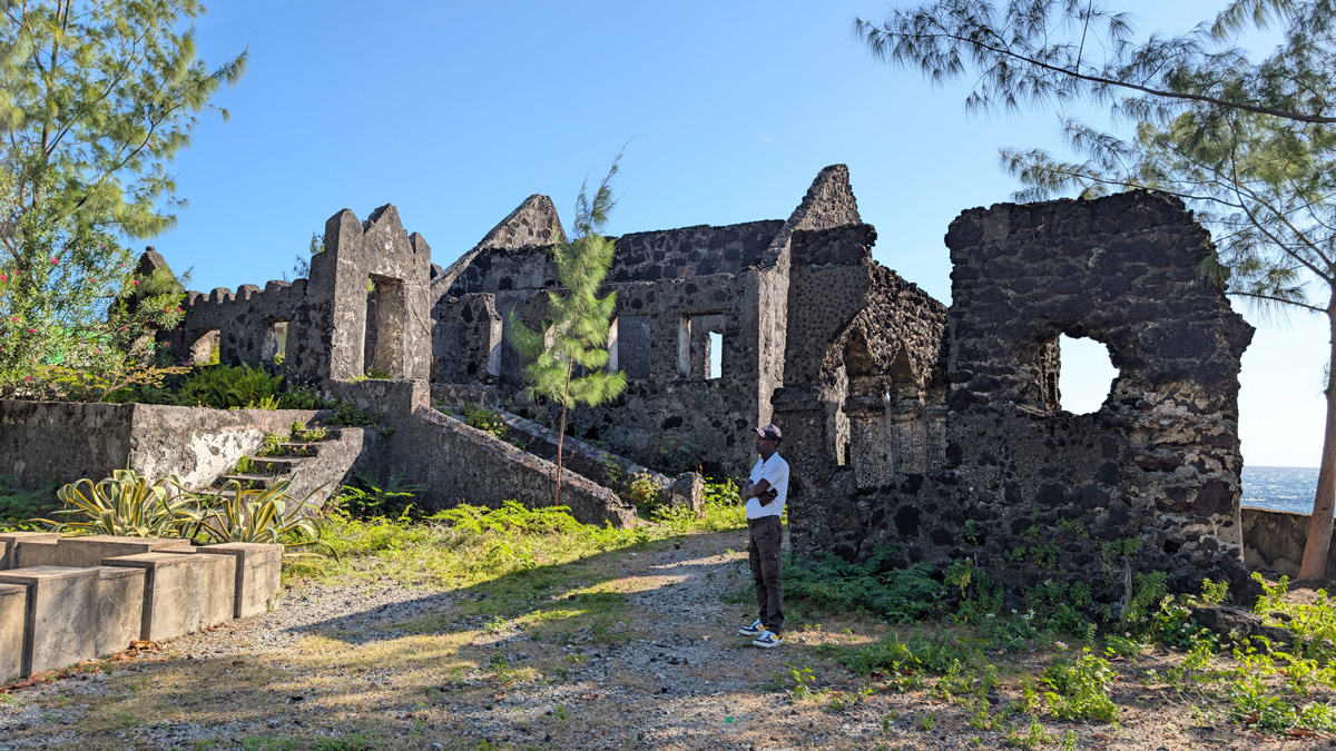Comoros, Ruins of Iconi Palace